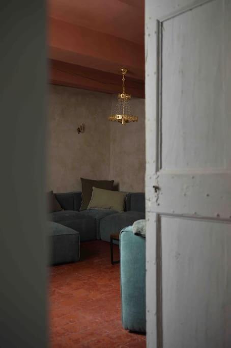 La Loge Familiale: 110M2, Place Rose Goudard, Ac Л'Иль-сюр-ла-Сорг Экстерьер фото