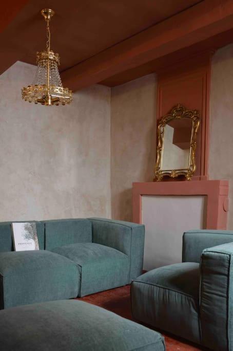 La Loge Familiale: 110M2, Place Rose Goudard, Ac Л'Иль-сюр-ла-Сорг Экстерьер фото